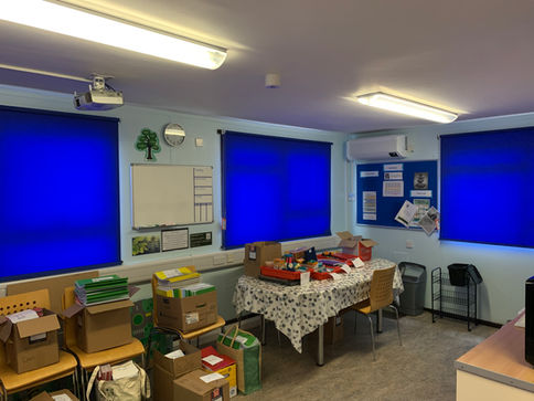School Roller Blinds in Maidenhead,  Windsor, Marlow, High Wycombe, Bourne End, Henley-On-Thames, Bracknell, Ascot Reading, Wokingham, Beaconsfield, Twyford, Sunningdale, Binfield, Cookham, Sonning, Wargrave, White Waltham, Slough, Datchet, Stoke Poges, Farnham Royal, Little Chalfont.  Commercial blinds, contract blinds, coloured blinds, office blinds, hospital blinds, shop blinds, restaurant blinds, hotel blinds, social housing blinds, roller blinds.
