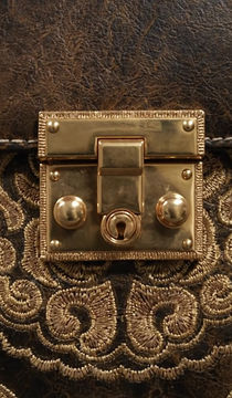 Thumbnail: Алтан ALTAN Leather Purse