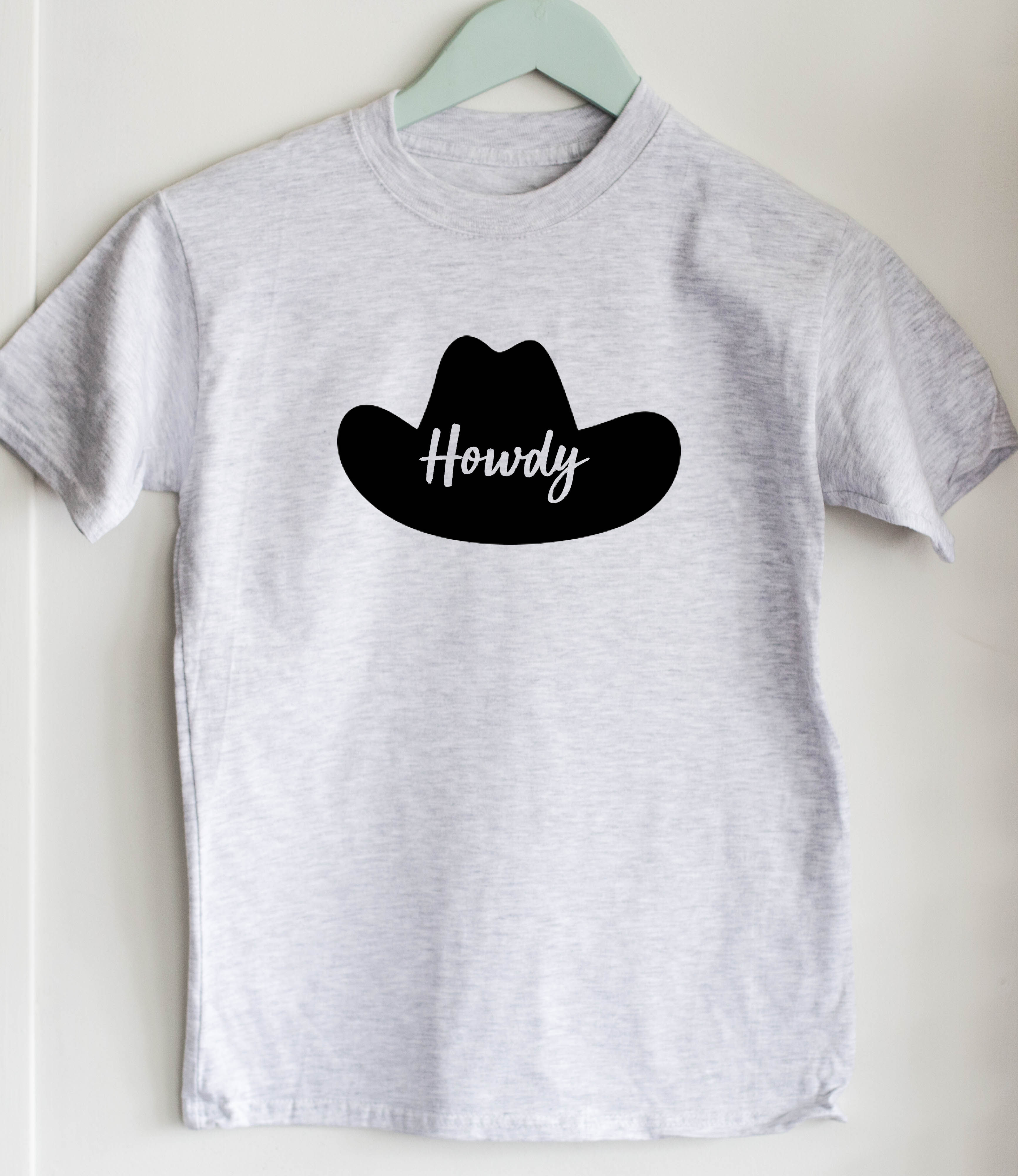 Toddler + Kid's T-Shirt Cowboy Hat "Howdy"
