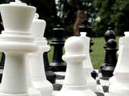 Giant Chess