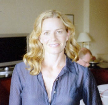 Elisabeth Shue – Just Being Herself