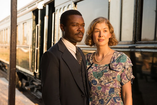 David Oyelowo as "Seretse Khama" and Rosamund Pike as "Ruth Williams" in the film A UNITED KINGDOM. Photo by Stanislav Honzik. © 2017 Twentieth Century Fox Film Corporation All Rights Reserved