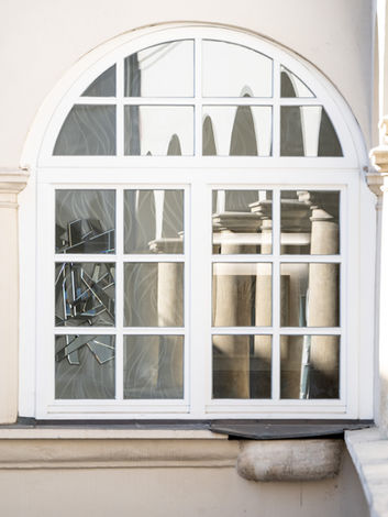 Bogenfenster im Palais Christalnigg