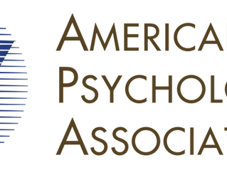 LA ASOCIACIÓN AMERICANA DE PSICOLOGÍA RECONOCE EL TRABAJO SOCIAL CLÍNICO Y SU COMPETENCIA PSICOTERAP