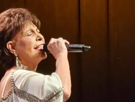 Fallece la cantante venezolana Floria Márquez mientras ofrecía un concierto