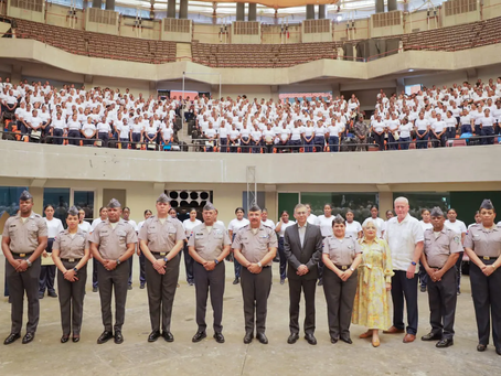 Policía Nacional da la bienvenida a 1,100 aspirantes femeninas