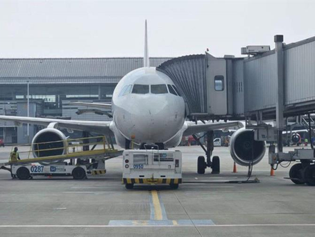 Latam Colombia suspende "hasta nuevo aviso" su ruta Bogotá-Caracas por la medida del INAC