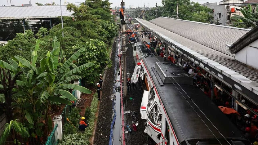 Un vagón solo para ellas: las 15 víctimas del letal choque de tren indonesio son mujeres