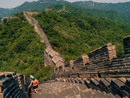 Arrestan a un matrimonio por vender ladrillos de la Gran Muralla China