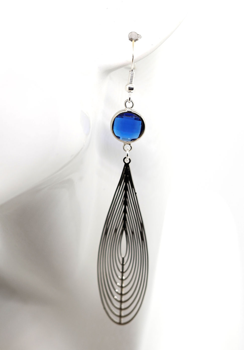 Thumbnail: Teardrop Spirals