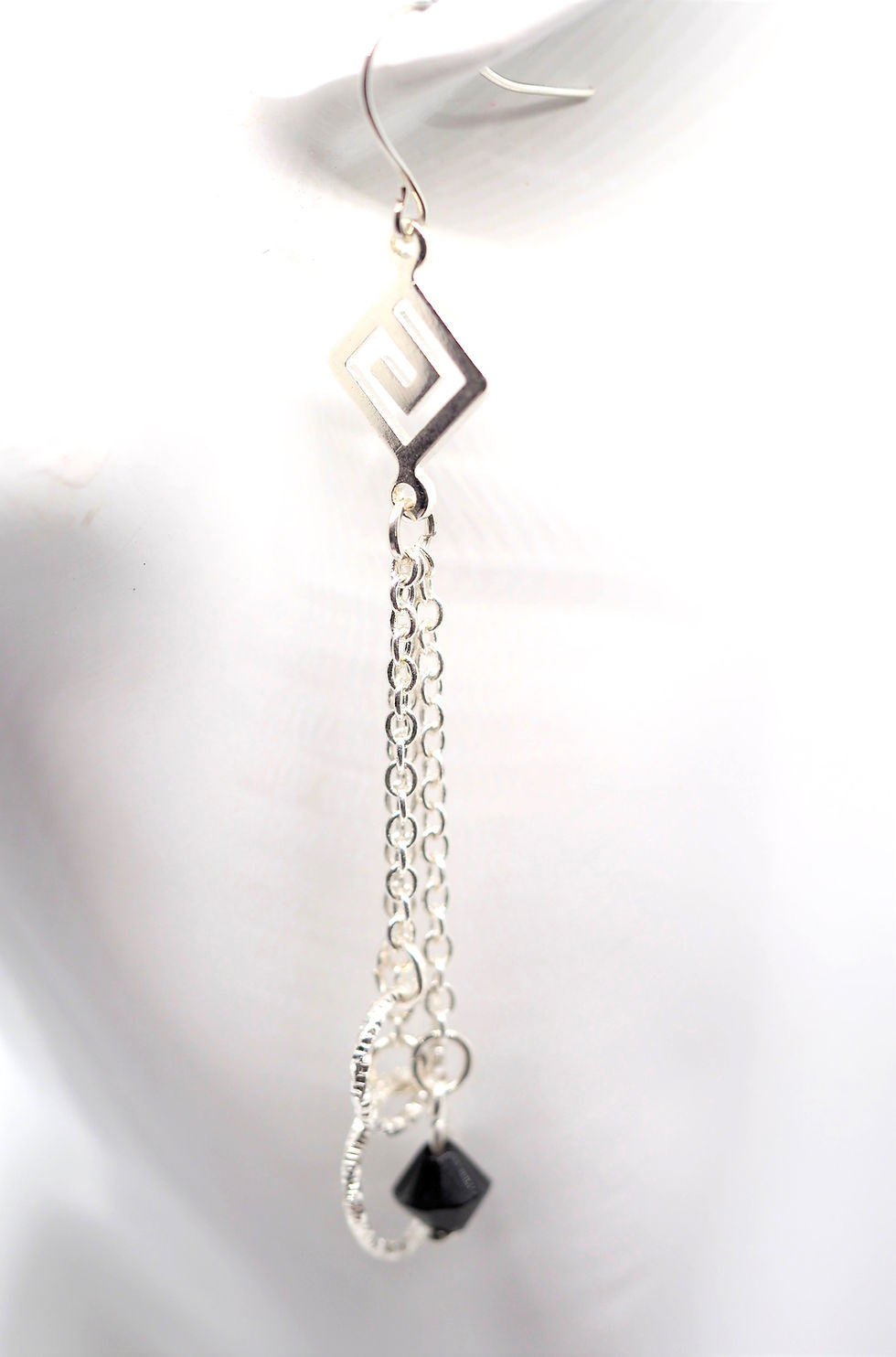 Thumbnail: Hanging Circles