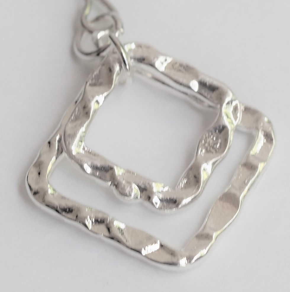 Thumbnail: Hammered Diamonds