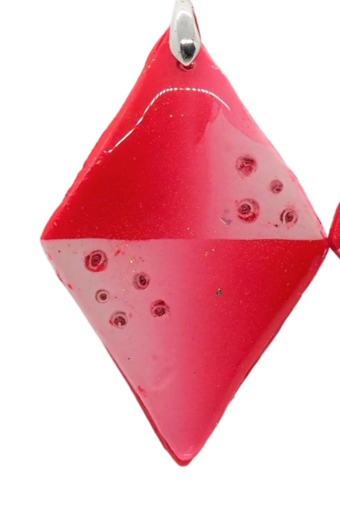Thumbnail: Faded Red Diamonds
