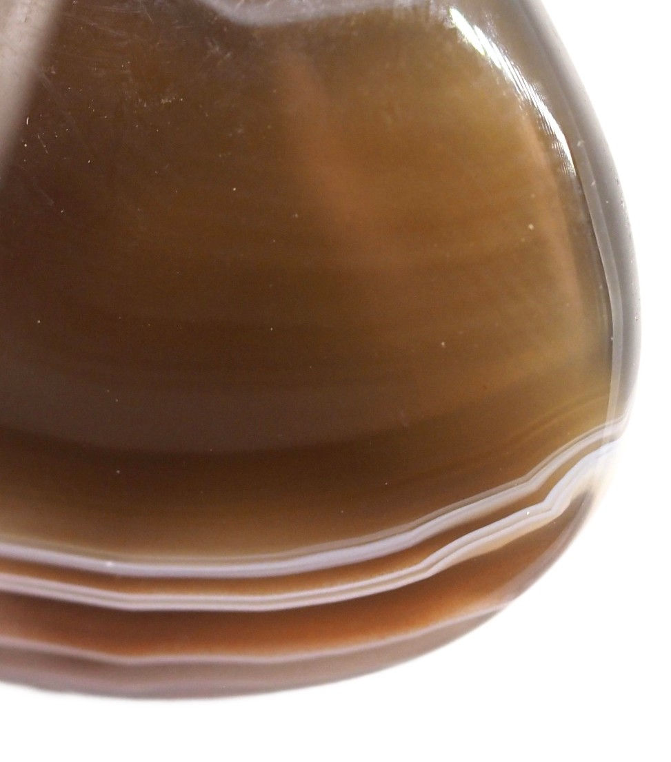 Thumbnail: Brown White Tear
