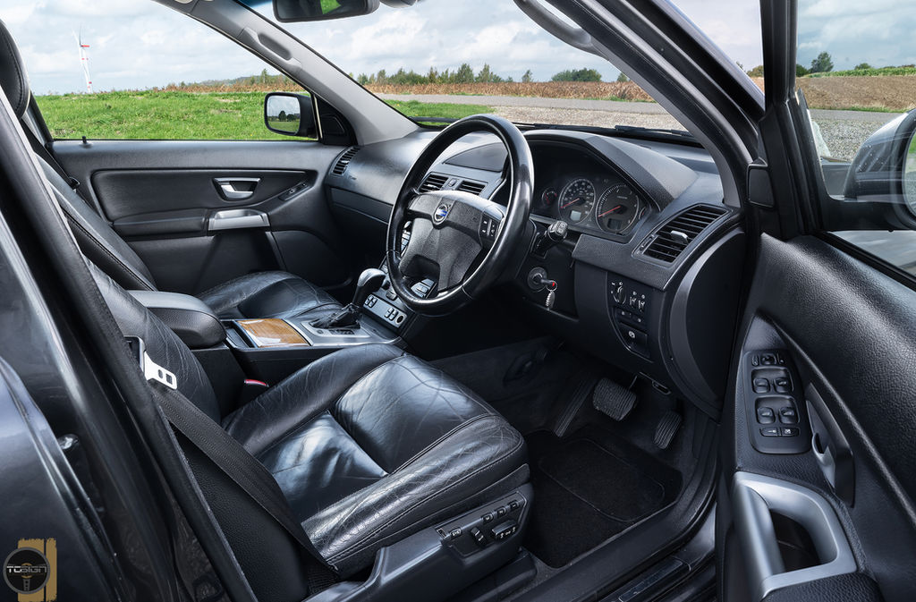 2006 VOLVO XC90 D5 Momentum RHD by TOSIGN Classics