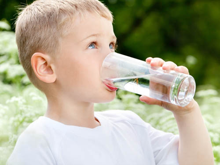 Beneficios del Agua en los Niños
