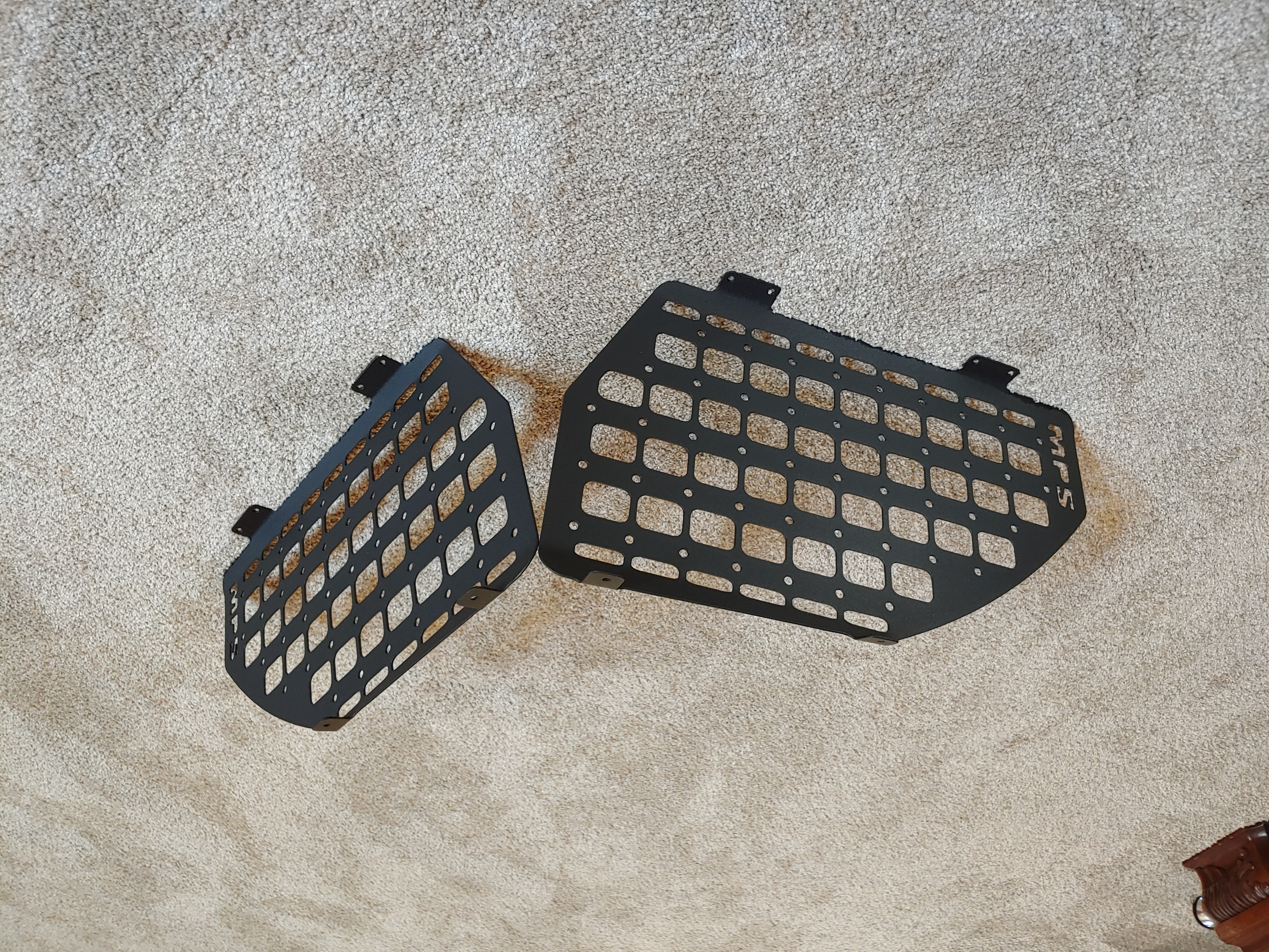 WK 2 REAR WINDOW MOLLE PANELS