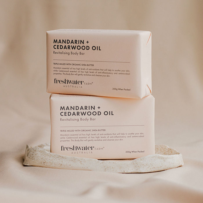 Thumbnail: Freshwater Farm -柑橘 + 雪松油活膚香皂 Mandarin + Cedarwood Oil Revitalising Body Bar