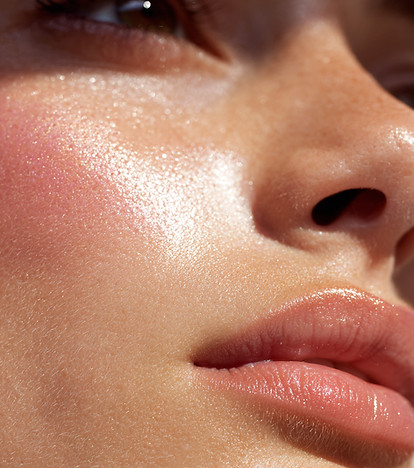 vecteezy_ultra-detailed-cheek-close-up-with-ombre-blush-in-baby-pink_68869532.jpg
