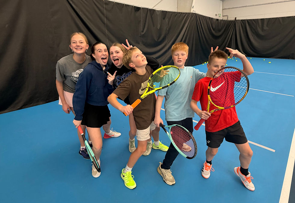 club apple tennis kids 02 - cropped.jpg