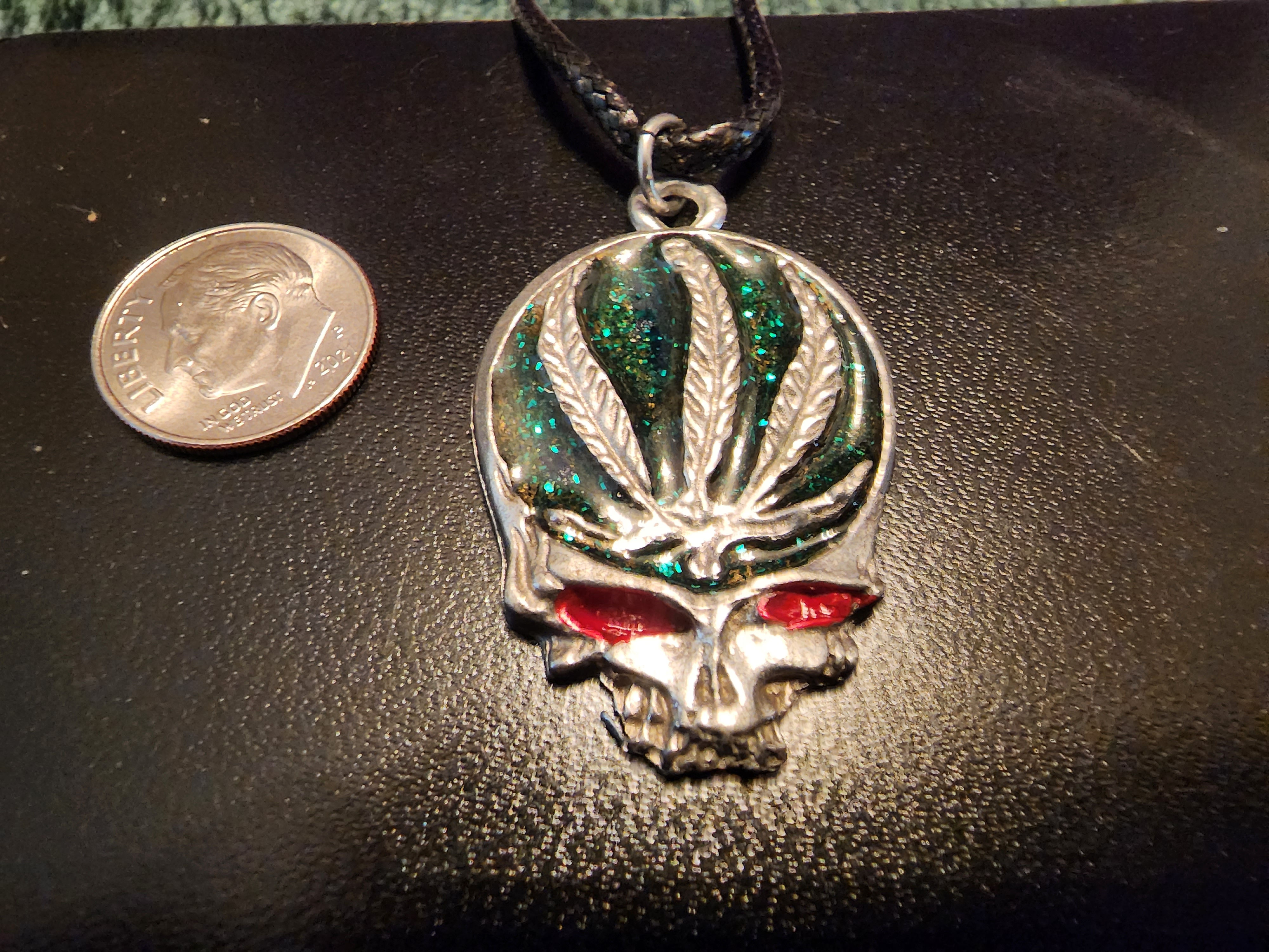 Grateful Dead Pothead skull Pewter Necklace