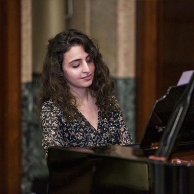Julia Tavit