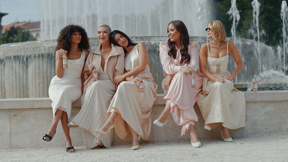 Milão Fashion Week: Com Taís Araújo e Mariana Ximenes, Brutal Fruit reúne time de brasileiras na Itália para um fim de semana com desfile, brunch e passeio de barco
