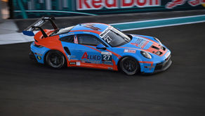 Puertorriqueño Carazo gana tercera carrera del Porsche Sprint Challege en Miami