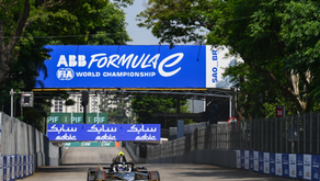 Jake Dennis gana la espectacular apertura de la Temporada 12 de Fórmula E en São Paulo