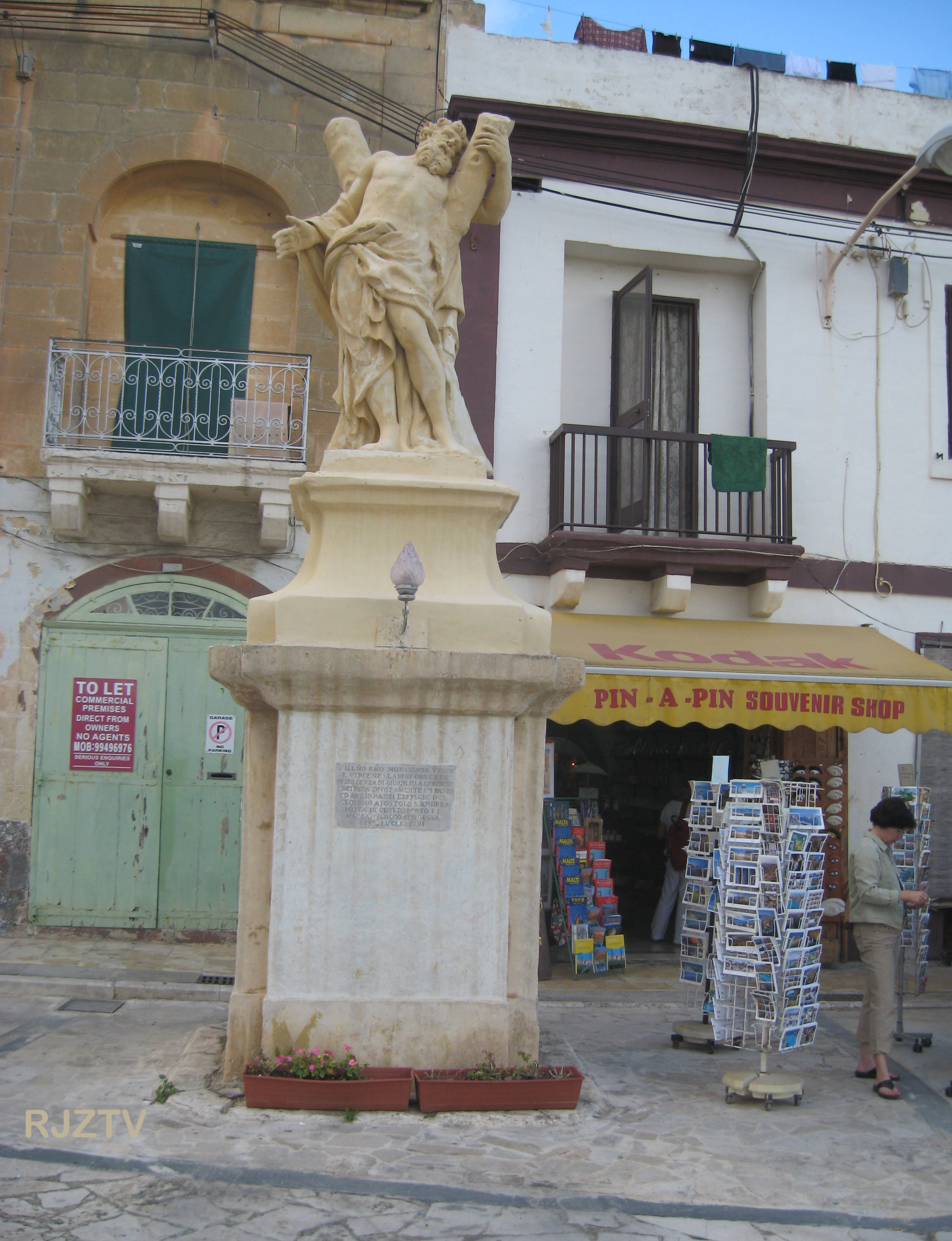Statue of RMO