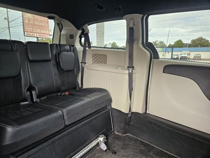 Thumbnail: 2017 Dodge Grand Caravan Sxt #8475