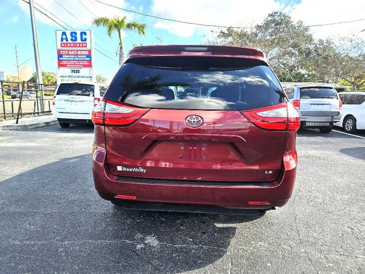 Thumbnail: 2016 Toyota Sienna LE #1497