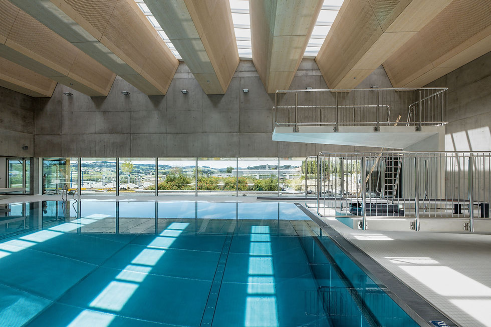 SPORTZENTRUM MIT SCHWIMMBAD, ROMONT