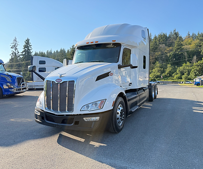 2023 Peterbilt 579 w/ APU