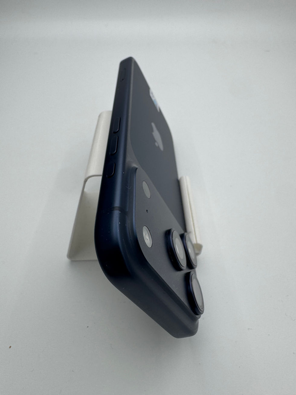 Indexkép: Apple iPhone 17 PRO 5G DEEP BLUE 256GB/12GB 98% /FOARTE BUN