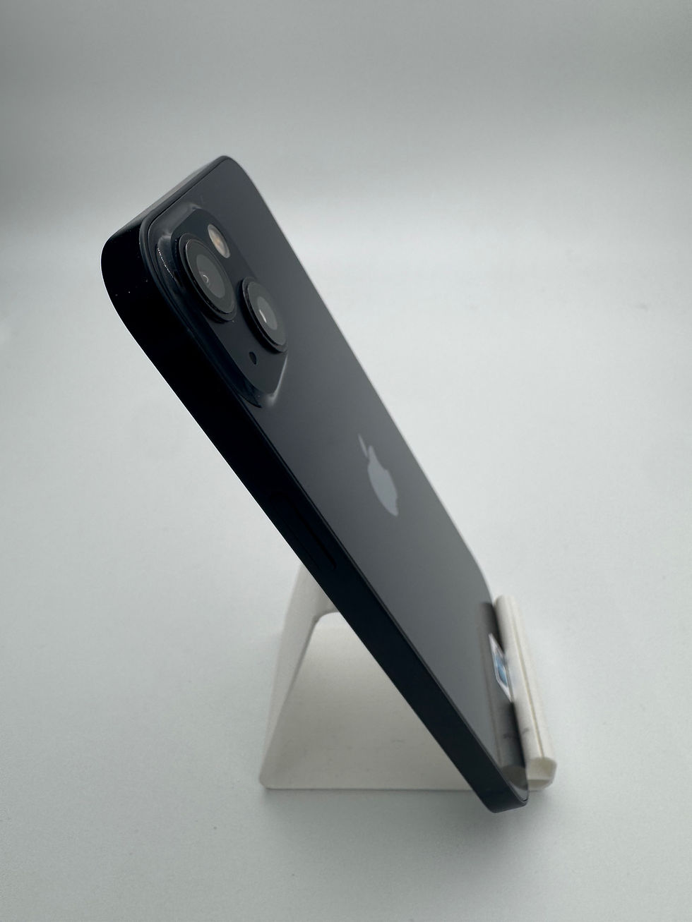 Indexkép: Apple iPhone 13, 5G, 4GB RAM, 128GB, Midnight /FOARTE BUN