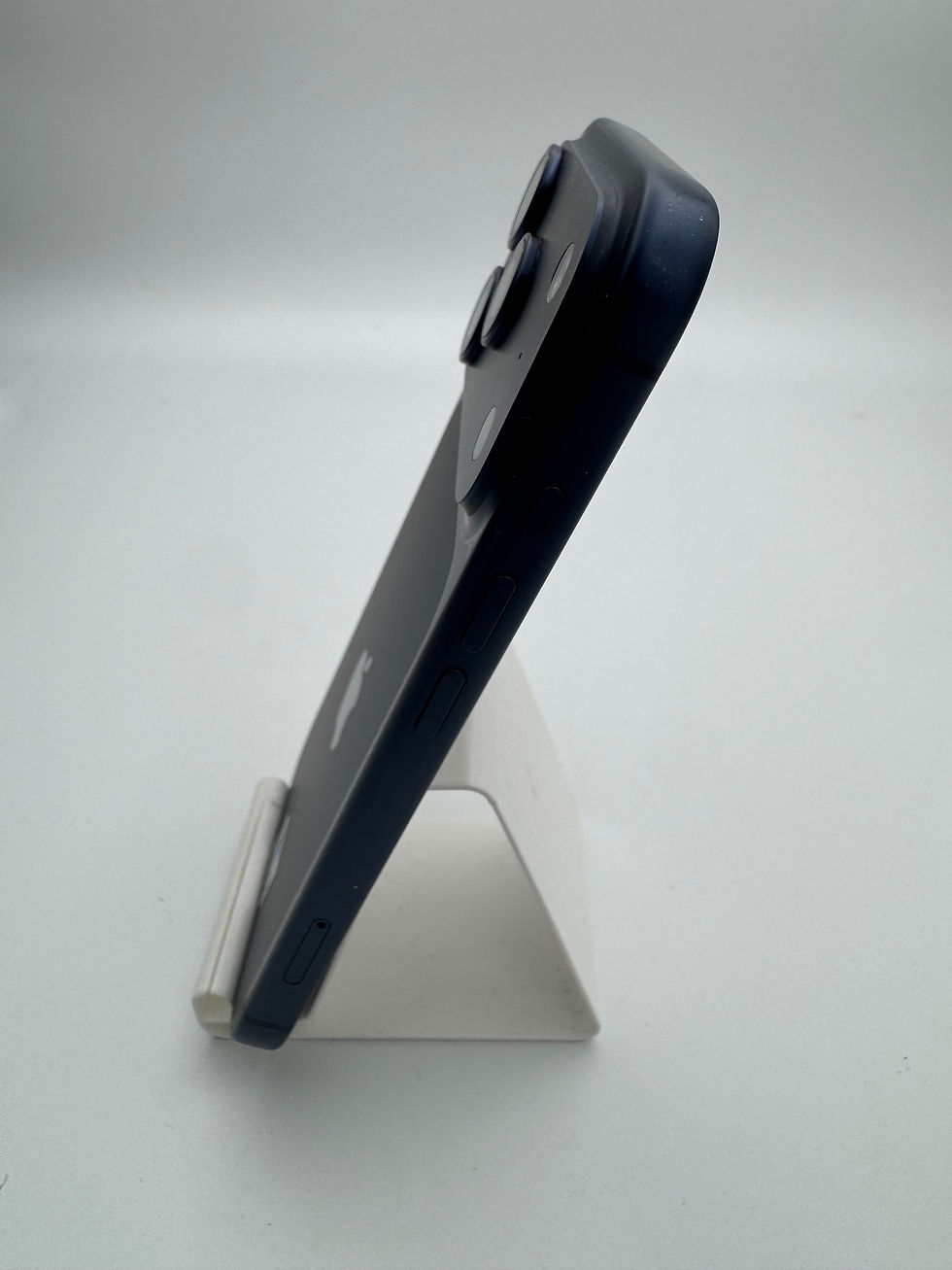 Indexkép: Apple iPhone 17 PRO 5G DEEP BLUE 256GB/12GB 98% /FOARTE BUN