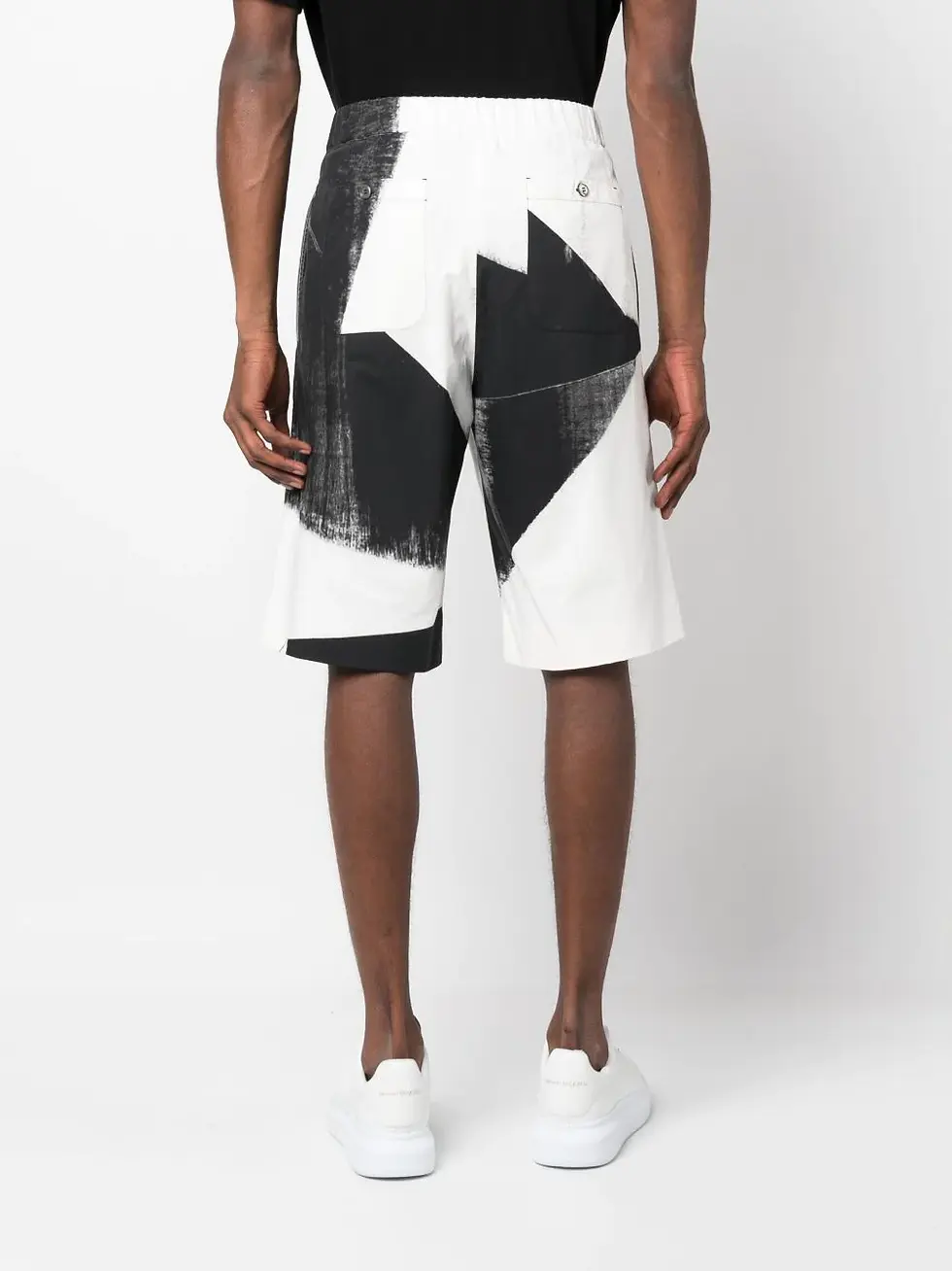 Thumbnail: Alexander McQueen Abstarct-Print Cotton Bermuda Shorts