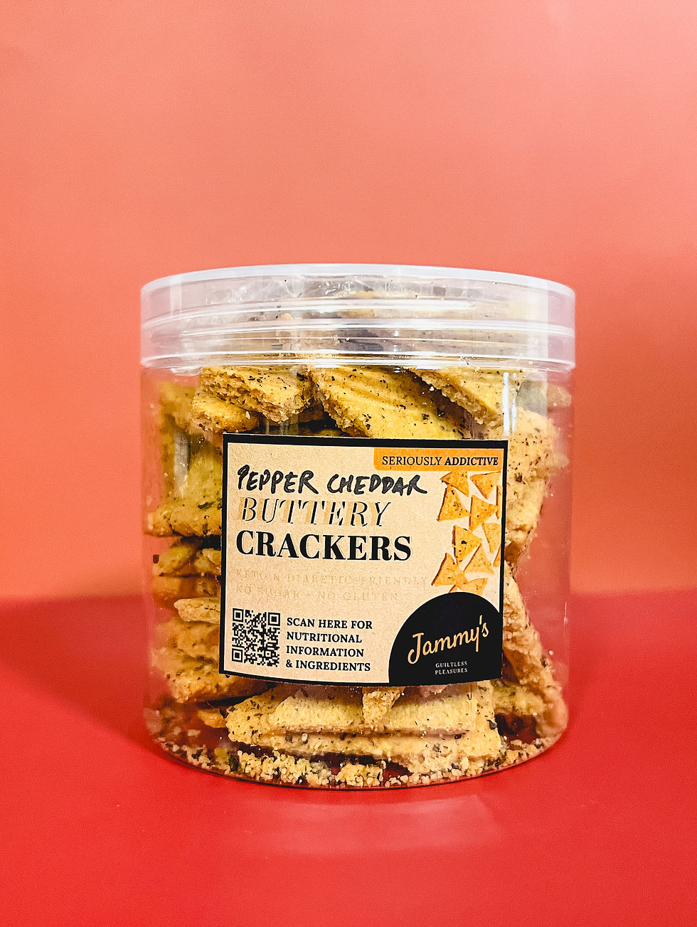 PEPPER CHEDDAR CRACKERS