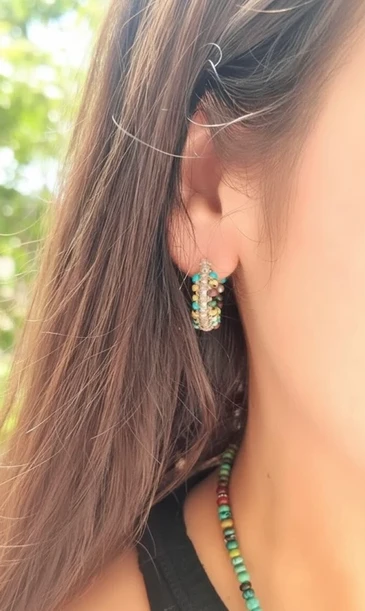 עגילי חישוק מכסף 925 בשילוב חרוזי מיוקי