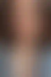 שרשרת אבני חן המשלבת אבני טורקיז טבעיות בגוונים שונים ואלמנטים נוספים מעצבת פז בק