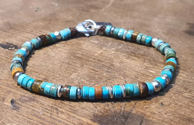 צמיד אבני ג'ספר בצבע טורקיז,חום,שילוב חרוזי קוקוס,המטייט וכדורי כסף 925