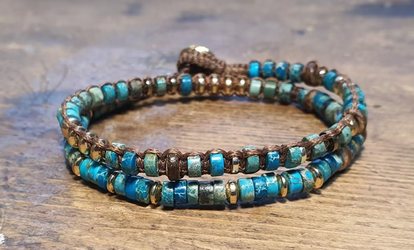 צמיד חצי ארוג חוטי שעווה בשילוב אבני ג'ספר צבוע בגווני טורקיז,רינגים ציפוי זהב 14 קרט,המטייט,קוקוסים,