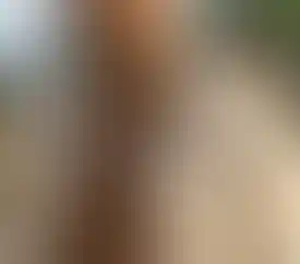 שרשרת אבני חן מרשימה ואלגנטית בעיצוב יוניסקס, המשלבת עומק טבעי עם נוכחות שקטה ומעודנת.מעצבת פז בק