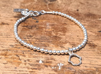 צמיד כדורי כסף  בשילוב תליון כסף 925 לבחירה או כדורי גולדפילד בשילוב תליון ציפוי זהב 14 קרט