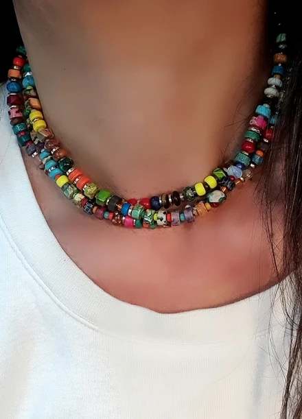 שרשרת סאוטה 3 שכבות עיצוב ייחודי, צבעוניות עשירה וגימור כסף או זהב מעצבת פז בק