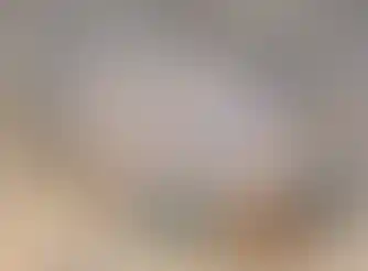 שרשרת מאלה מיוחדת המשלבת מגוון עשיר של אבני חן. מעצבת פז בק