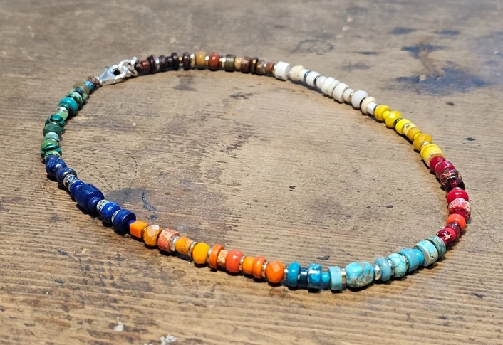 שרשרת משולבת אבני חן,חרוזים יפנים,חרוזי קריסטל,קוקוסים ועוד