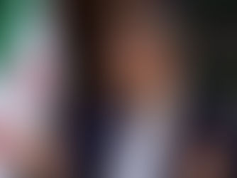 Suriye Merkez Bankası Başkanı Dr. Abdulkadir Husriye, ABD bankalarına ve küresel finans kuruluşlarına Suriye’de temsilcilik ofisleri açmaları ve bankacılık ilişkilerini yeniden kurmaları çağrısında bulundu. Bu adım, yıllar süren ekonomik izolasyonun ardından Şam’ın uluslararası finans sistemine yeniden entegre olma arzusunun güçlü bir göstergesi olarak değerlendiriliyor.