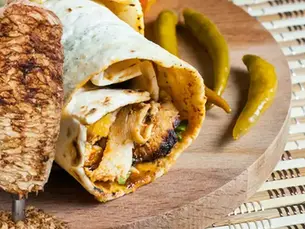 Türkiye’de Artan Gıda Zehirlenmeleri Tavuk Döner Yasağını Gündeme Getirdi